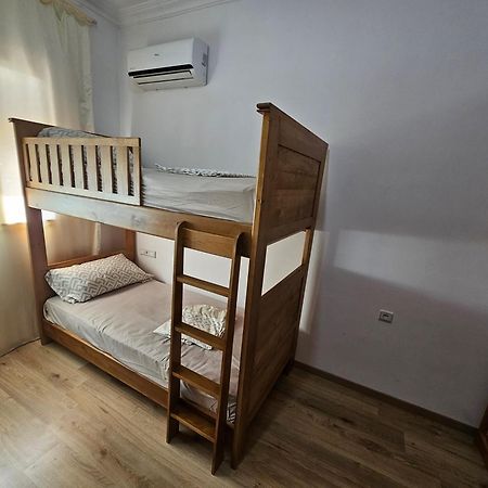 Eftalya Hostel Tanger Esterno foto